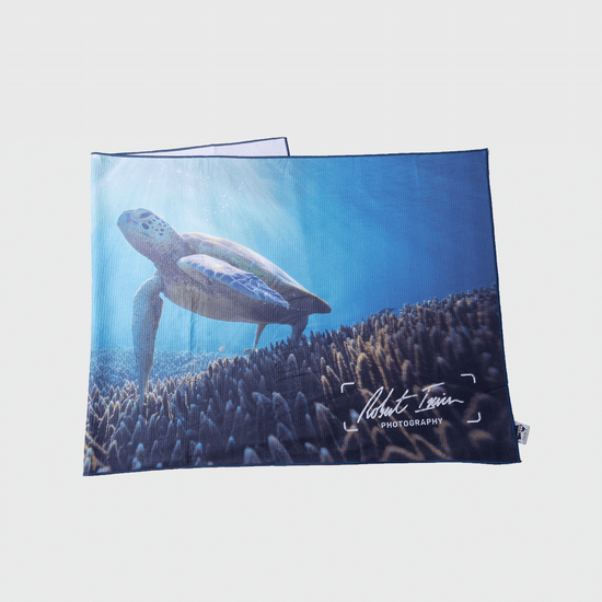 Robert Irwin Sea Turtle Sand Free Towel